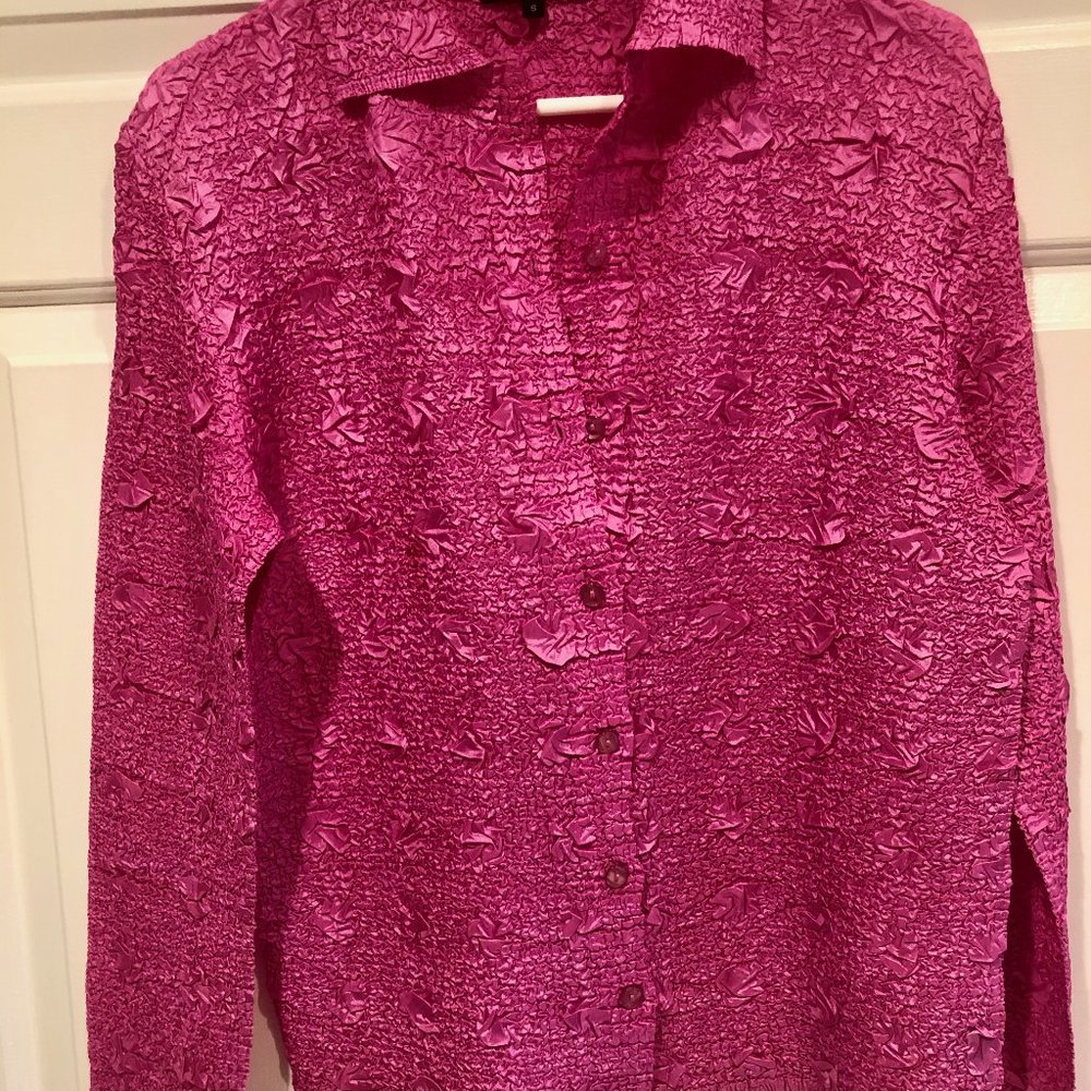 crinkly pink blouse